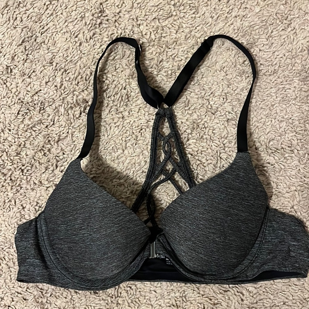 Front clasp bra size 34A